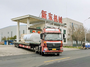 天润新东10吨不锈钢制冷储奶罐发往江苏宿迁